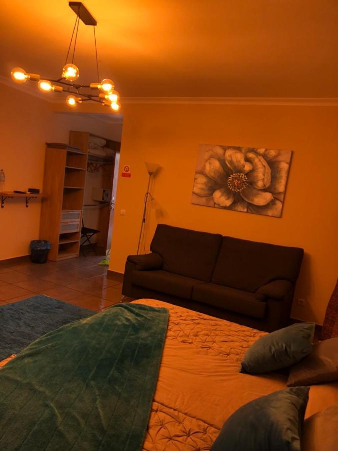 Merry'S House Lagos Bagian luar foto